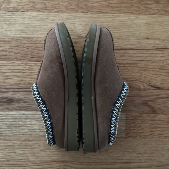 UGG Tasman Slipper in Chestnut - Picture 3 of 5
